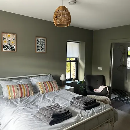 Maggies Guest house *